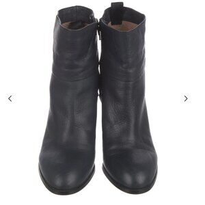 Jil Sander Navy Leather Boots in Black Size 39